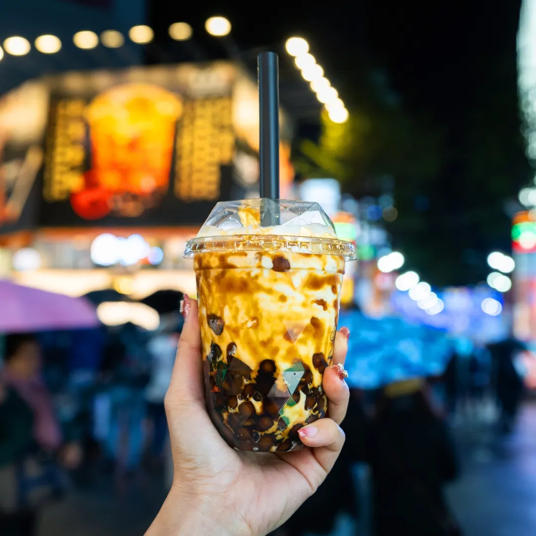 ลองอาหารท้องถิ่น